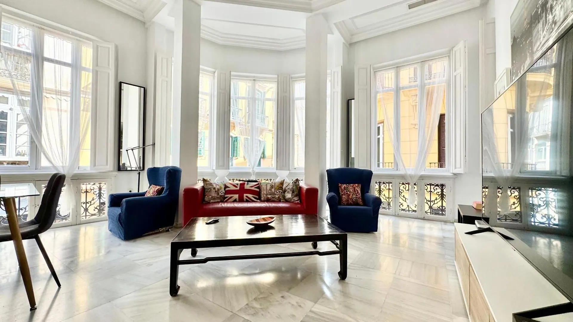 Charming Stay In Central Málaga
