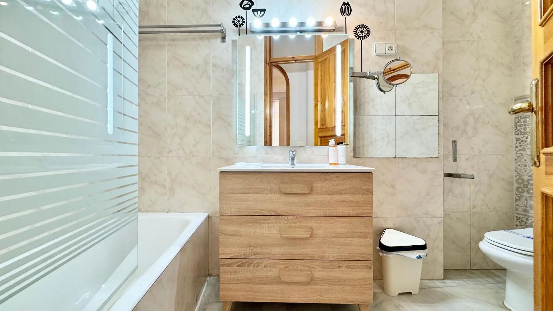 Charming Stay In Central Málaga Appartement