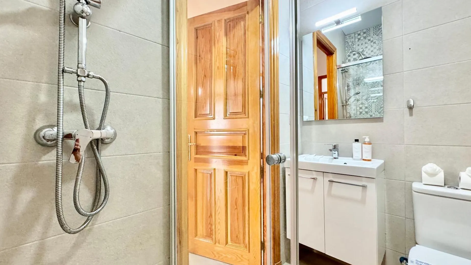 Charming Stay In Central Málaga